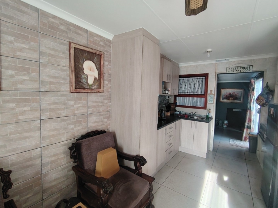 2 Bedroom Property for Sale in Sherwood Eastern Cape